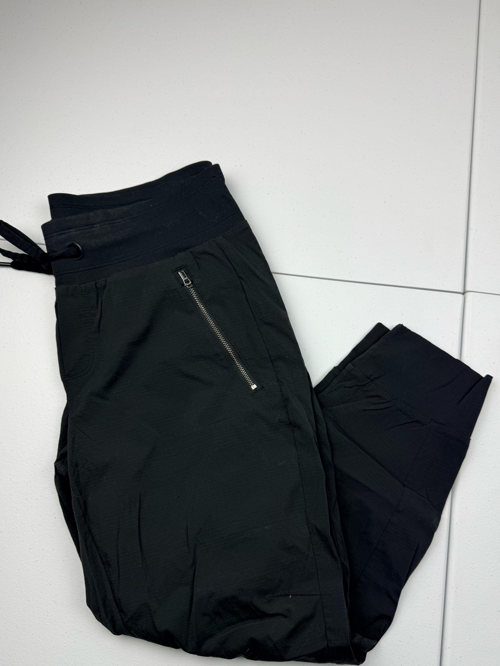 Athleta Black‎ Relaxed Drawstring Waist Joggers
